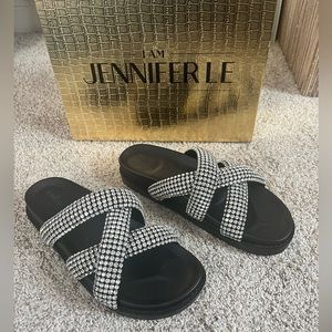 IAMJENNIFERLE Bling flat sandal size 39 jenniferle jennifer le